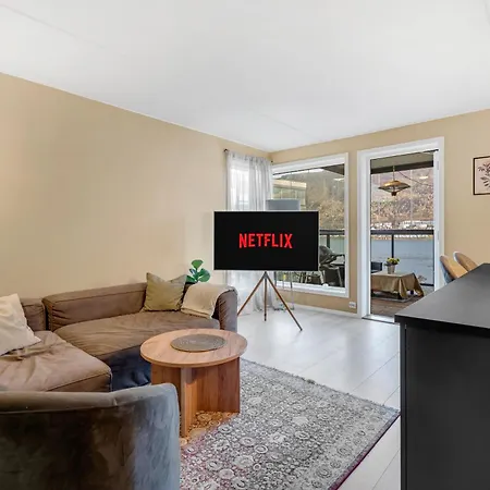 Arctic Luxe Horizon L Sea View L Balcony