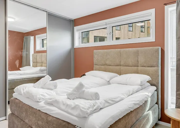 Arctic Luxe Horizon L Sea View L Balcony